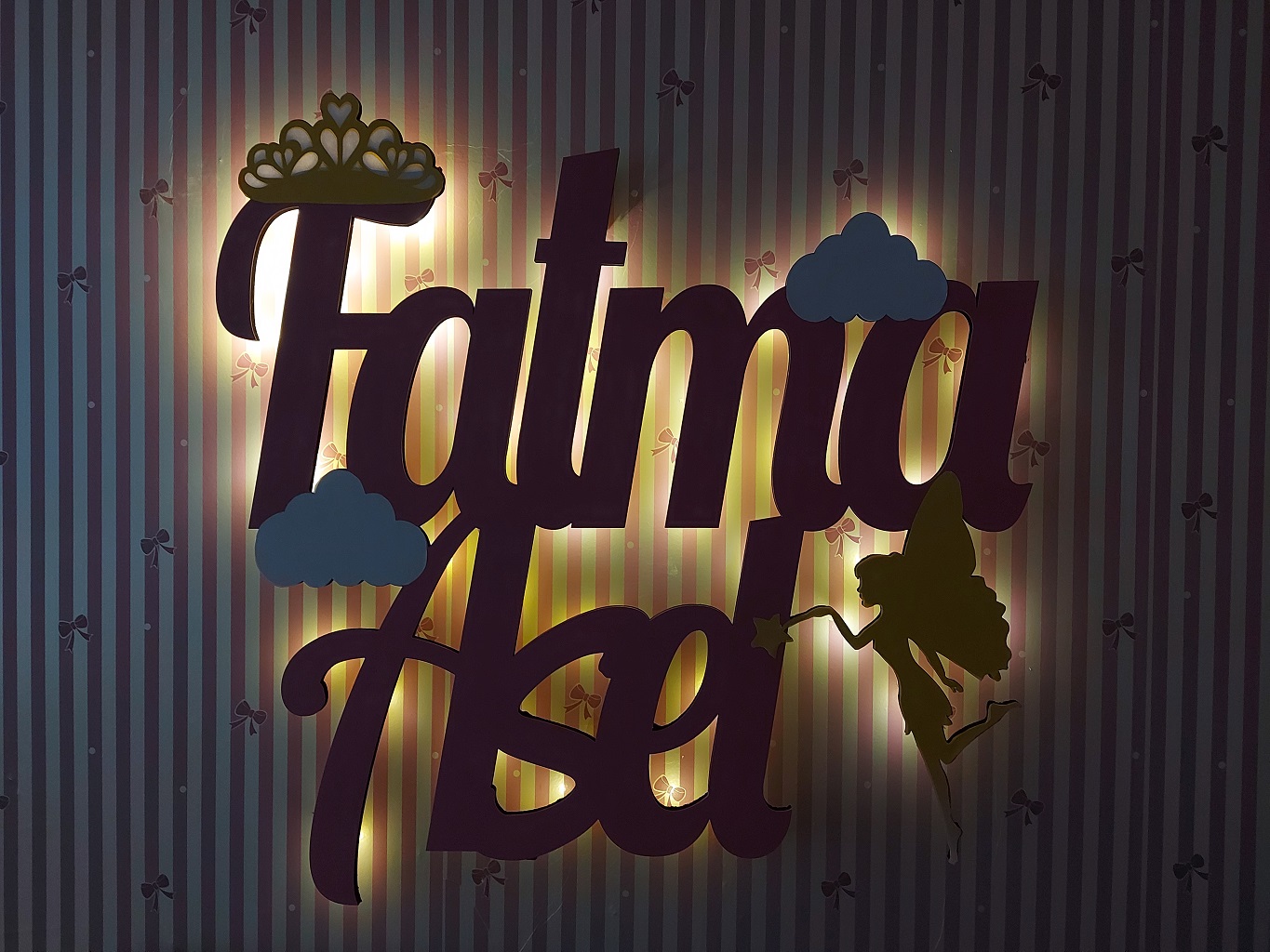 Ahşap Işıklı İsimlik 45x45cm